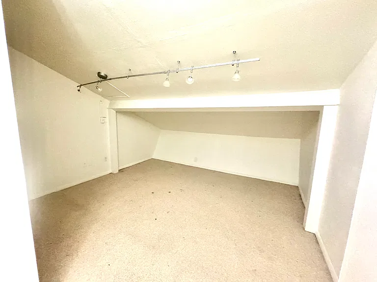 1118 Sunmeadow Dr — Photo 9
