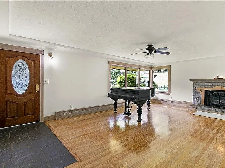 1010 W Briar Cliff Dr — Photo 6