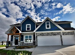 7935 N Sycamore Ave, Kansas City, MO 64158