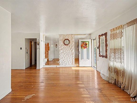 4th image of 5125 Wallingford Dr