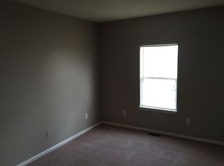 709 S Woodson Ln, Gardner, KS 66030