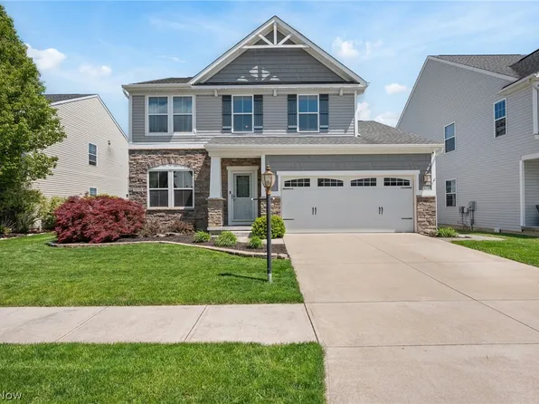 36150 Harbor Dr, North Ridgeville, OH 44039