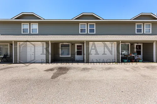 1134 Richmond St Photo 1