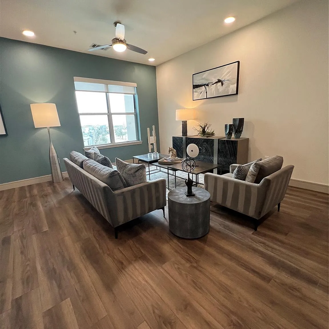 1 bed, 1.5 bath, 900 sqft, $2,499 — Photo 3