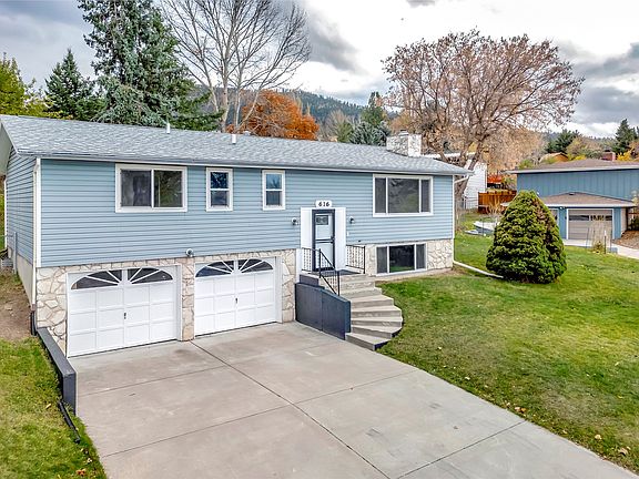 3rd image of 616 Parkview Way