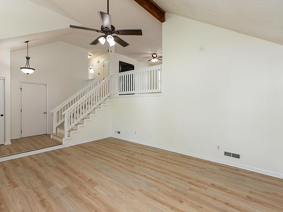 3rd image of 4291 Caledonia Way