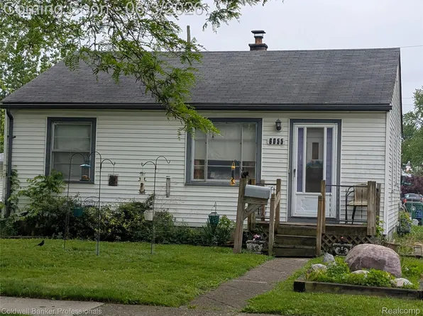 6055 Harrison St, Garden City, MI 48135