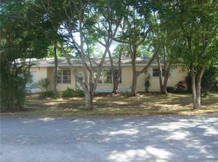 18611 SW 97th Pl, Cutler Bay, FL 33157