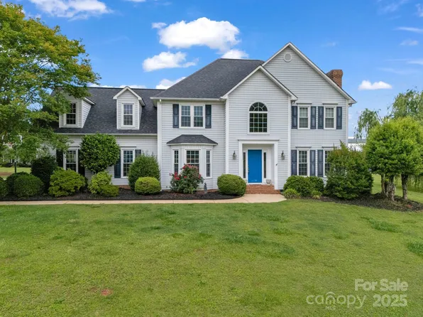 110 Cricket Creek Dr, Rutherfordton, NC 28139