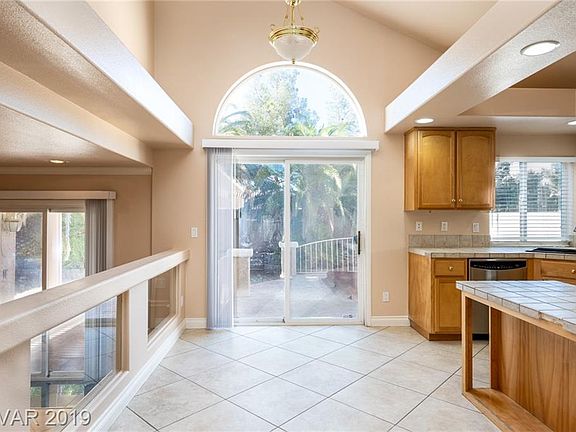 4th image of 9748 Bighorn Island Ave