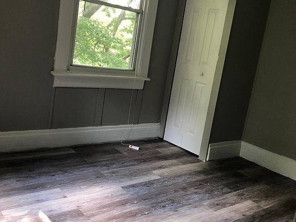 2nd image of 3155 Sunshine Ave