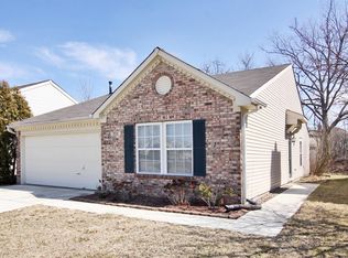 9231 Crossing Dr, Fishers, IN 46037
