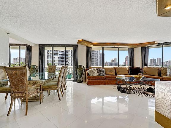 2nd image of 3000 Island Blvd APT 706