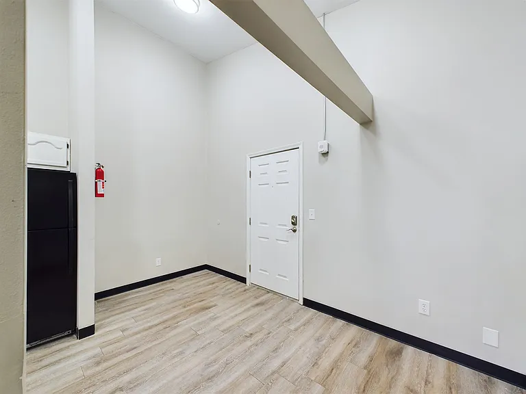 Kensington Apartments — Photo 7