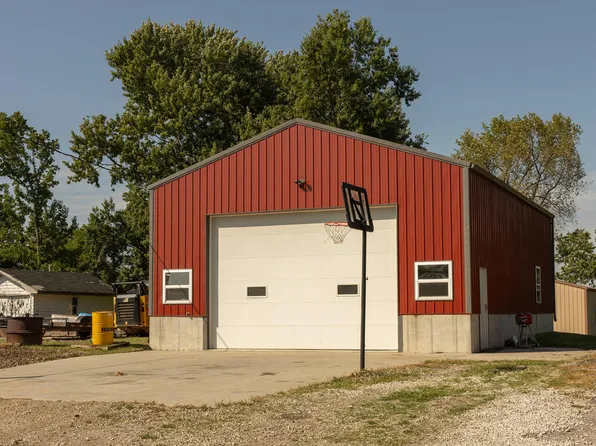 211 E Jackson St, Lancaster, MO 63548