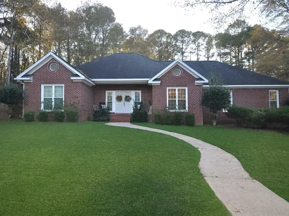 621 Little Creek Rd, Auburn, AL 36832