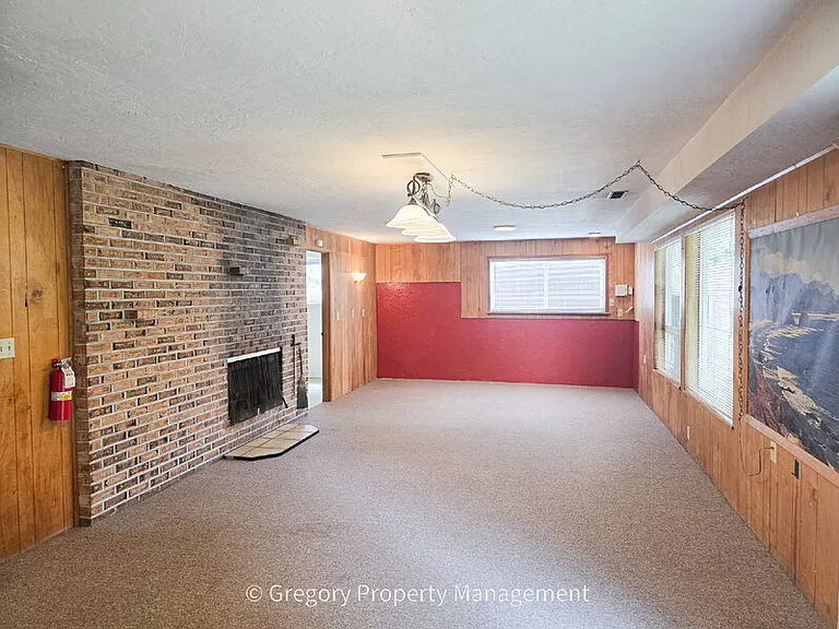 4908 Dogwood Dr — Photo 16