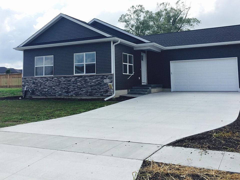 1st image of 1501 Watson Way #A
