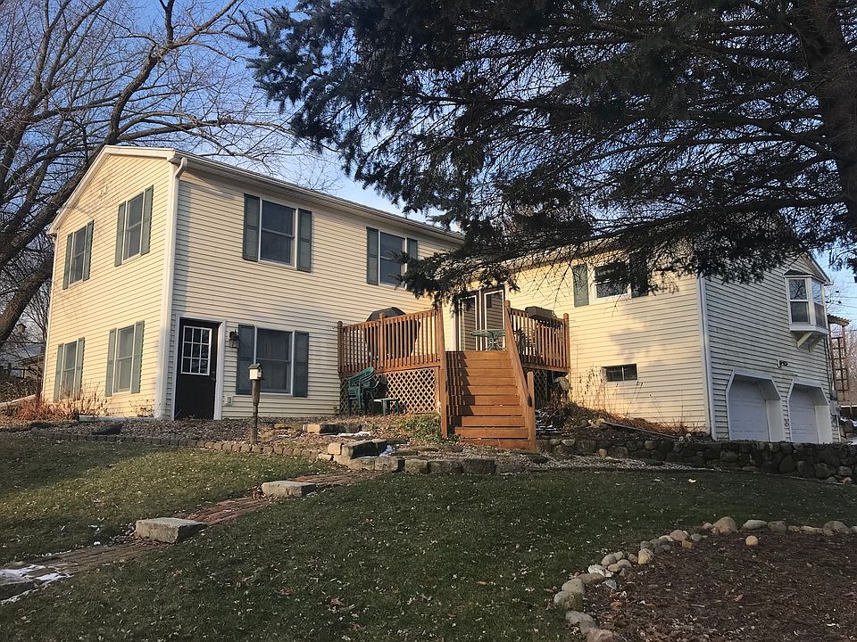 2nd image of 3905 Harwich Ln
