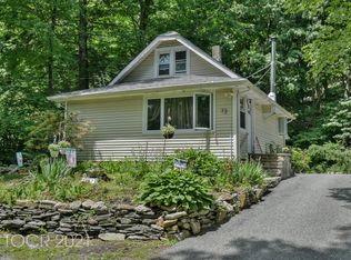 72 Goldfinch Ln, Hewitt, NJ 07421