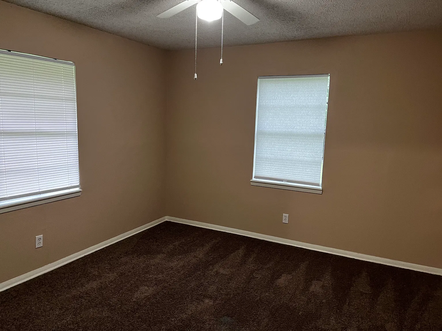 2 bed, 980 sqft, $950 — Photo 2