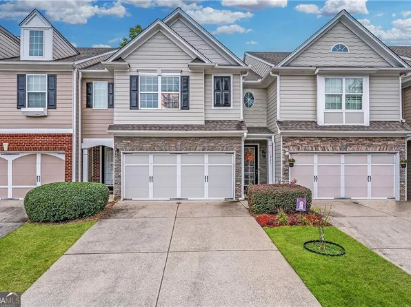 925 Pierce Ivy Ct, Lawrenceville, GA 30043