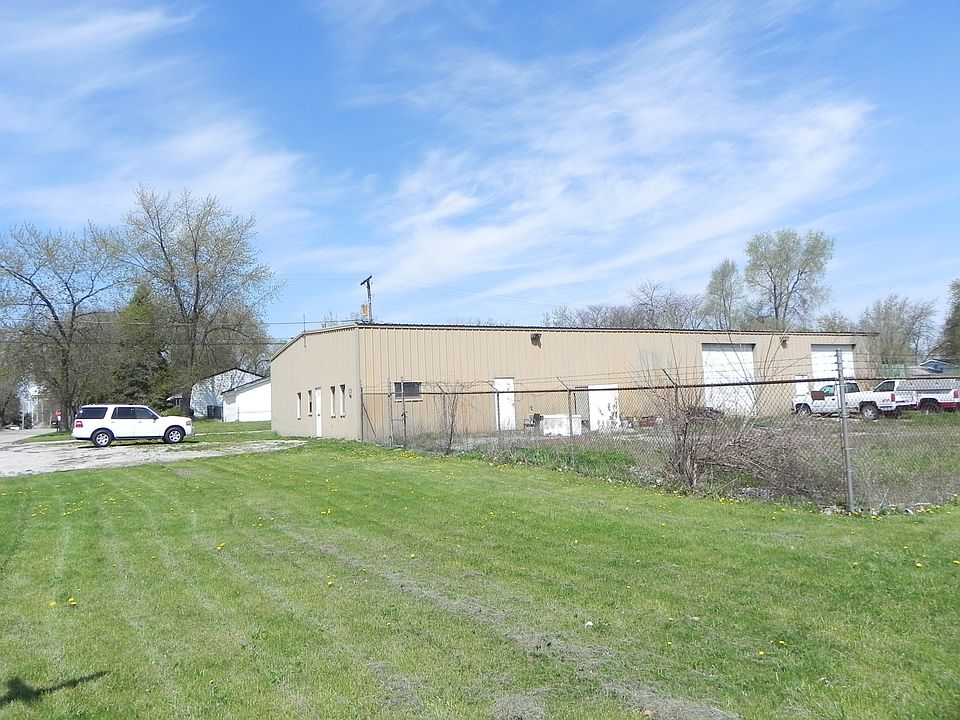 1st image of 3046 Louis Sherman Dr