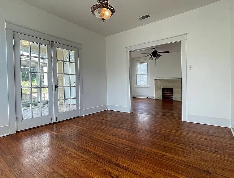 3162 Greenwood Dr — Photo 6