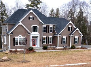 14 Shallot Meadow Rd, Canton, CT 06019