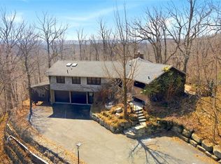 1987 Snake Rd, Burlington, ON L7P4Y1