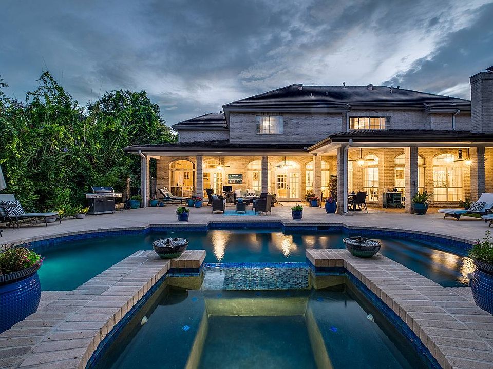 1st image of 4 Charterwood
