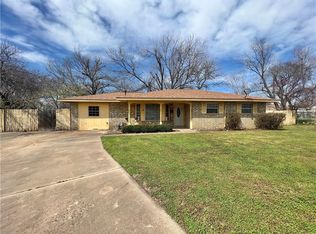 16 Rock Hollow Rd, Shawnee, OK 74804