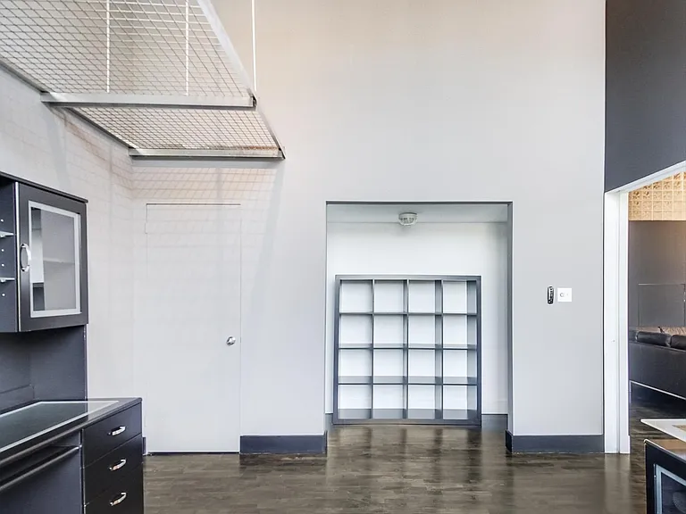 676 Richmond St W #210 — Photo 37