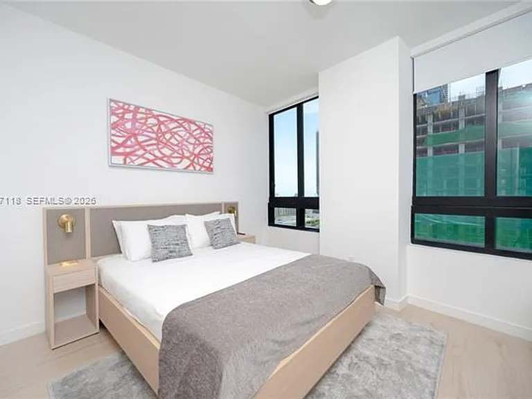 225 N Miami Ave #CU-1505 — Photo 14