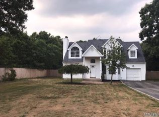 5 Edwin St, Centereach, NY 11720
