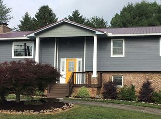 8745 Fox Lonas Rd, Knoxville, TN 37923