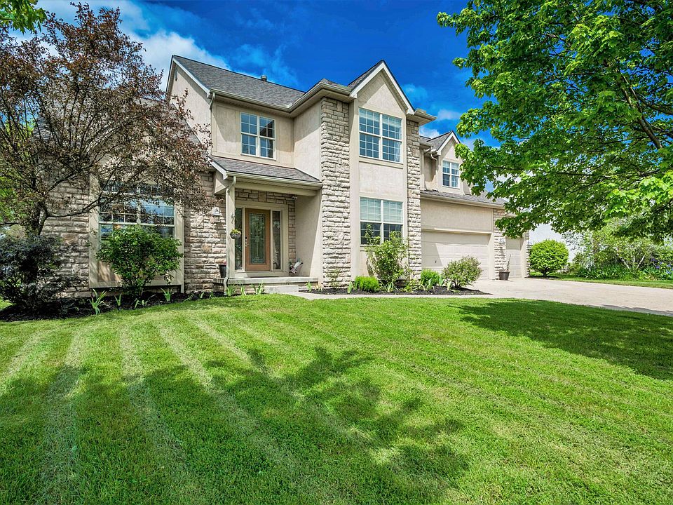 1st image of 8661 Oakshire Dr
