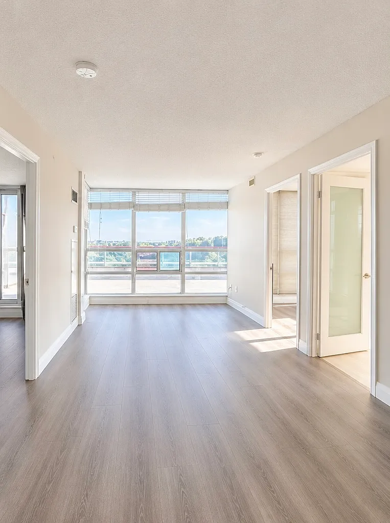 2 bed, 888 sqft, $2,850 — Photo 4