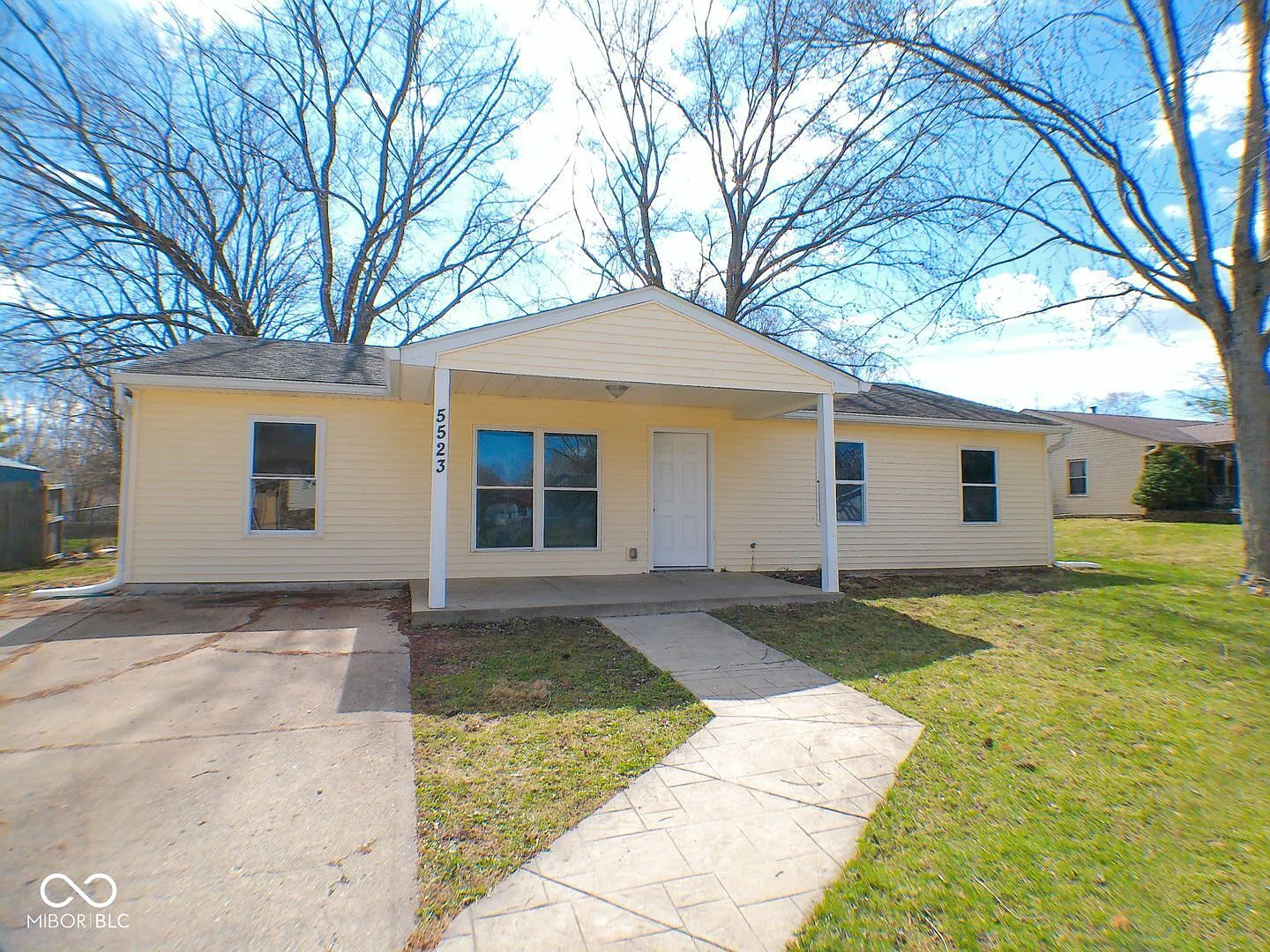 5523 Epperson Ct photo 1