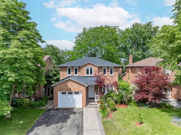 147 Speyside Dr, Oakville, ON L6L 5Y1