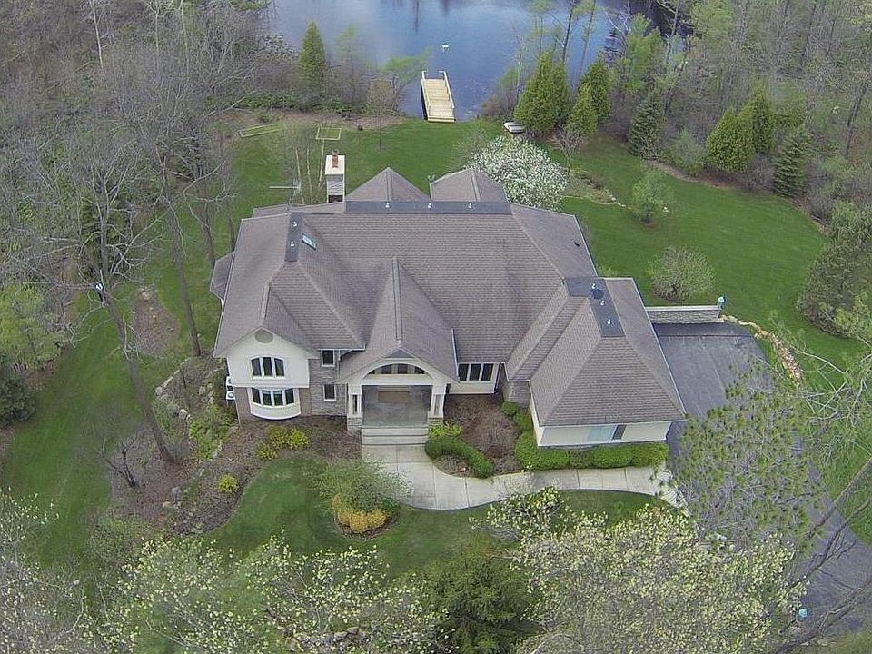 1st image of 350 Brookwood Dr