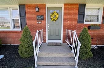 5th image of 2634 Lafayette Ave