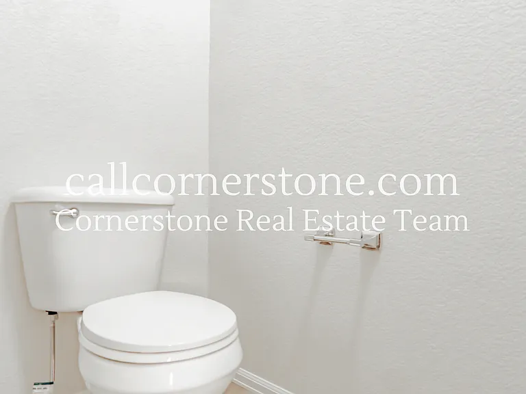 2138 Phillips Aly — Photo 15