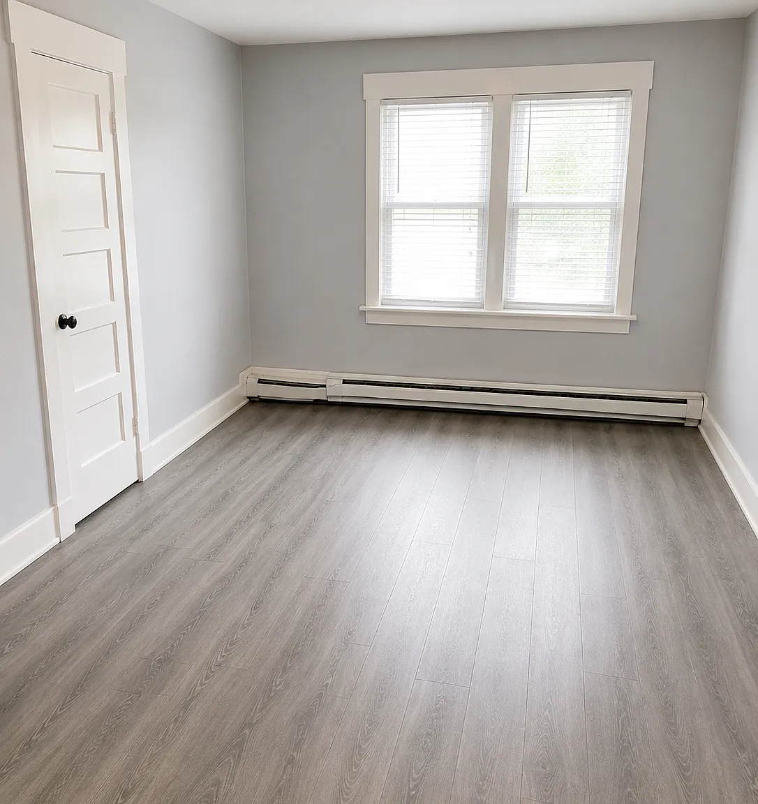 5 bed, $2,500 — Photo 4