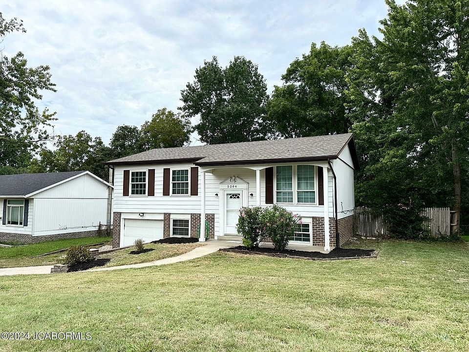 1st image of 5204 Bagnall Dr