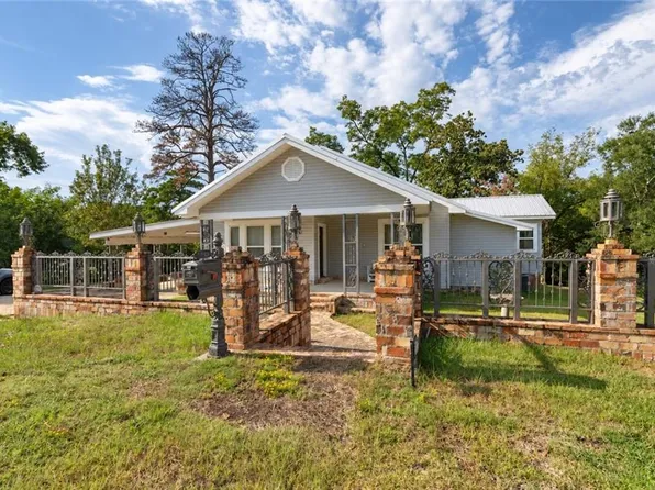 424 W Main St, Winnfield, LA 71483