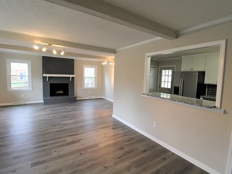 12011 Merriweather Dr — Photo 7