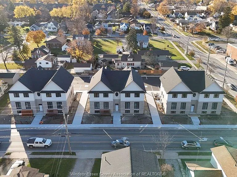 1401 Lesperance Rd — Photo 29