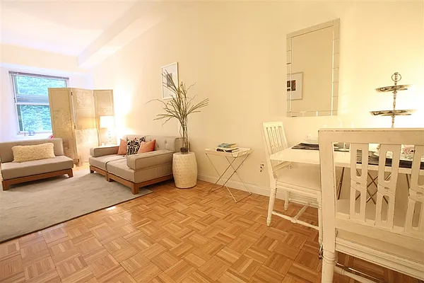 Sold by Town Residential | media 4