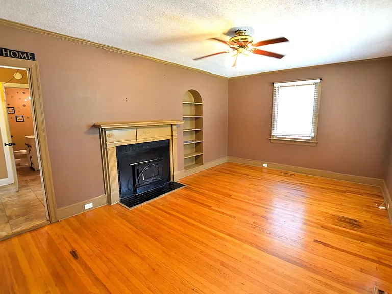 432 N Mercer St — Photo 6